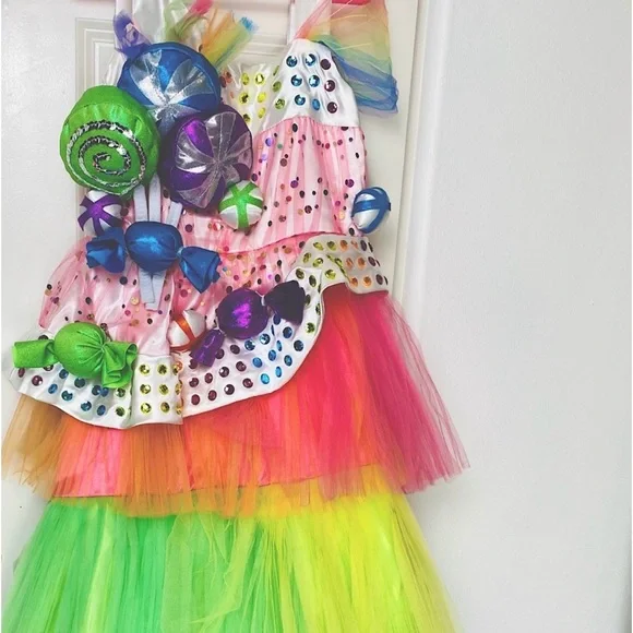 Candy Princess Costume - Picture 2 of 8